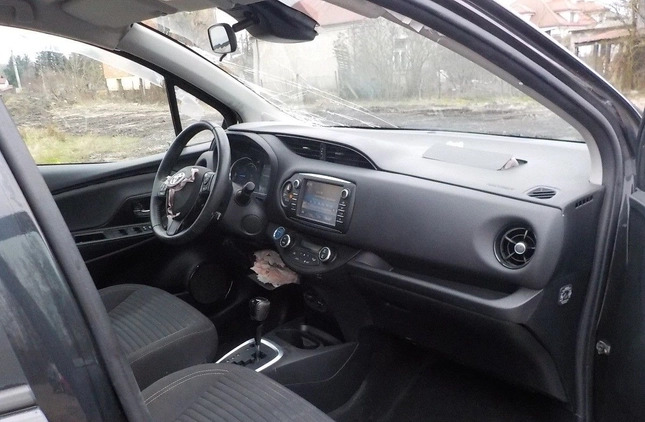 Toyota Yaris cena 26900 przebieg: 69412, rok produkcji 2018 z Mikołów małe 497